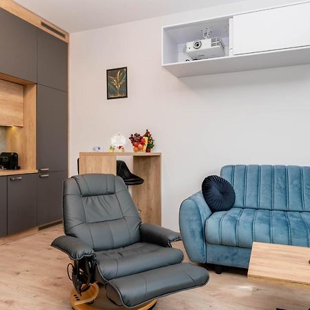 Ferienwohnung Apartwro - Apartament Przy Wyspie Slodowej, Garaz, Projektor, Rowery Breslau Exterior foto